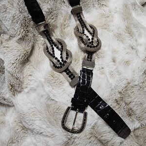 NANNI MADE‎ IN ITALY WOMENS LEATHER AND METAL DESIGNER BELT SIZE 95/38